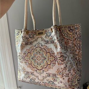 Elegant Floral Tote Bag